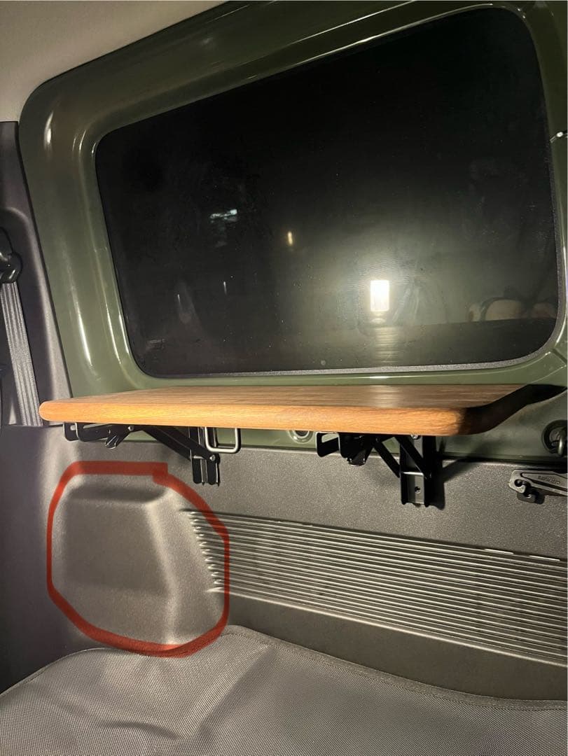 新型ジムニー　jb64 jb74 サイドテーブル　折り畳み式　運転席後ろ側用
