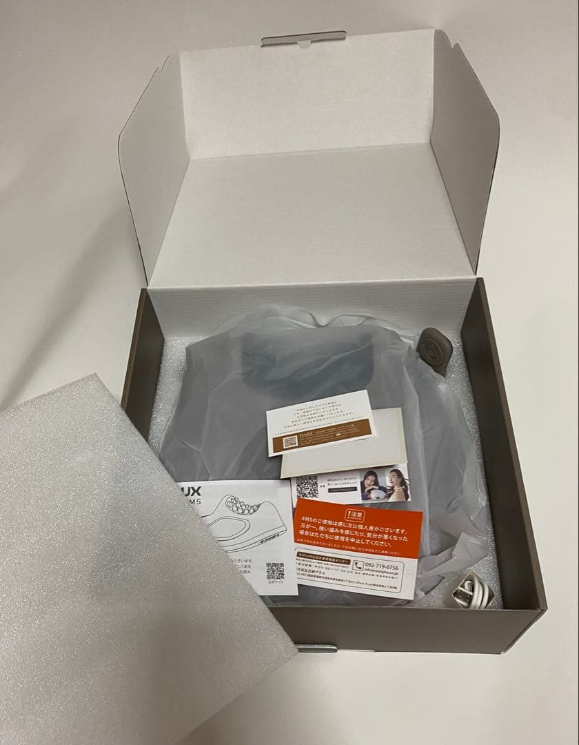 NIPLUX NECK PREMS 超美品(外箱、説明書全てあり)