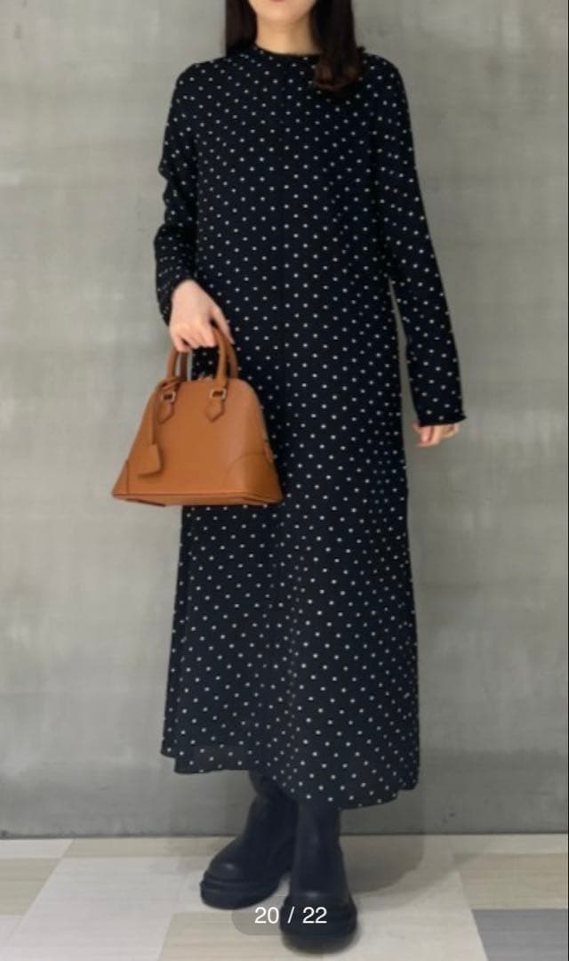 【新品タグ付き】Mila Owen クルーネック ドット ナローワンピース M