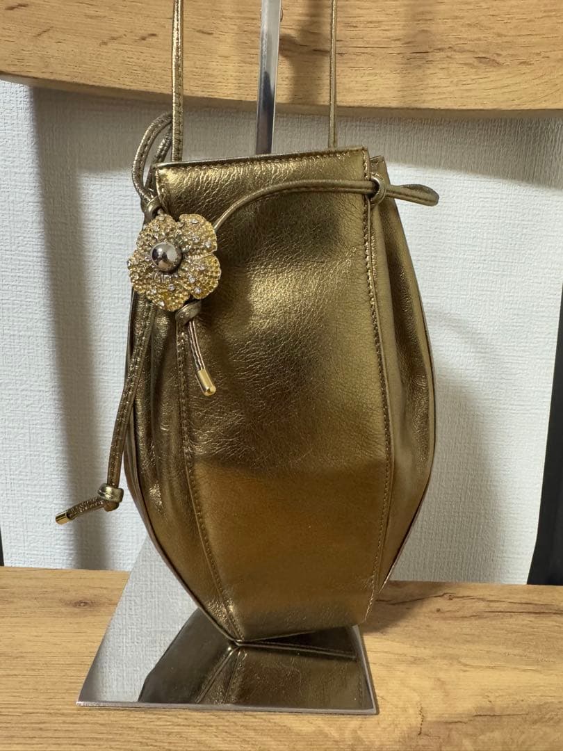 未使用品 RODO ロド ショルダーバッグ 巾着 パーティーバッグ ゴールド
