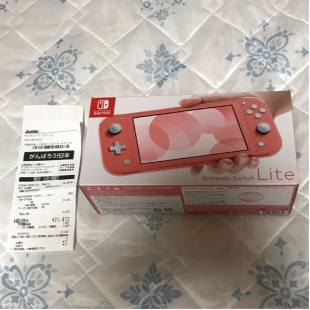 新品　Nintendo Switch Lite Coral
