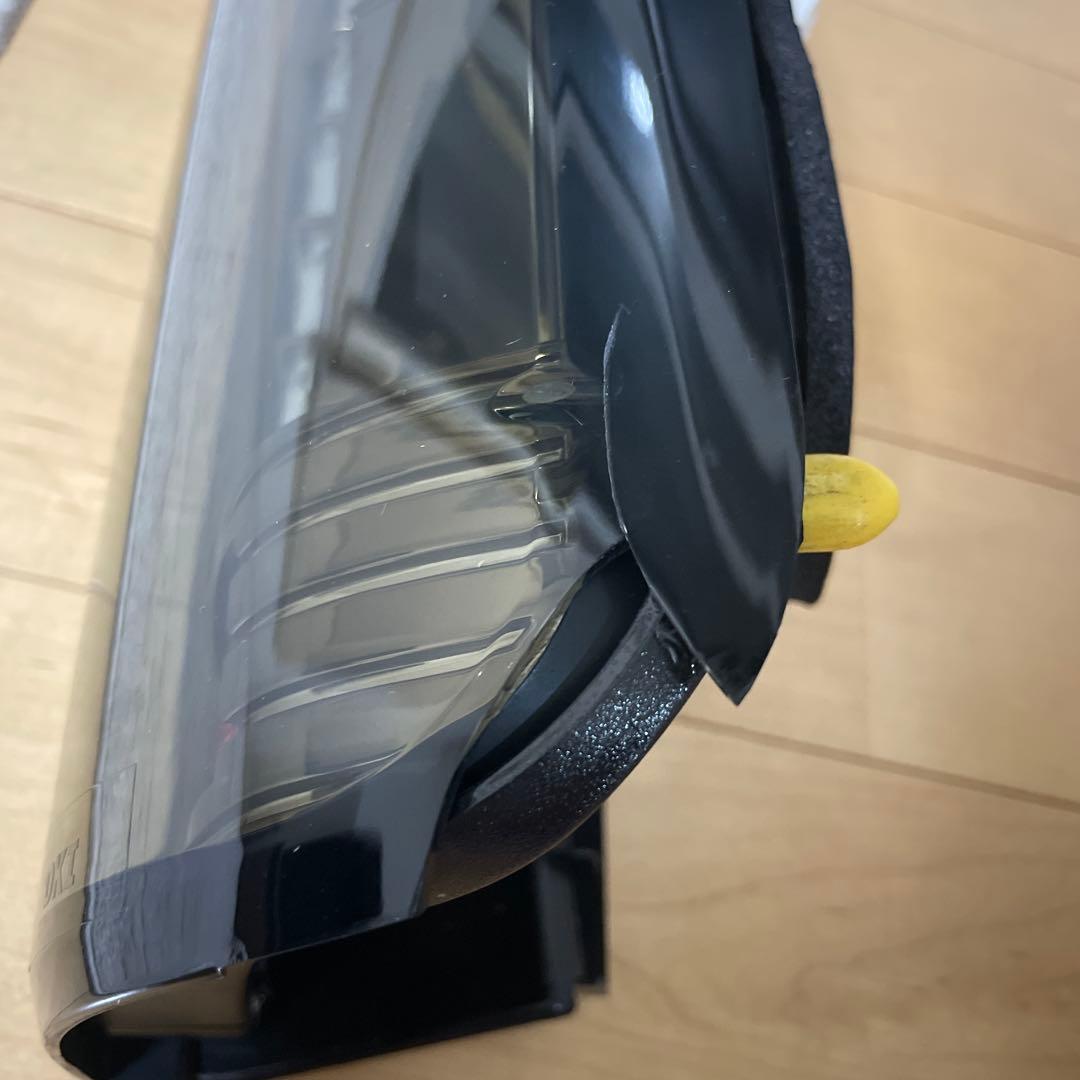 ハイエース　LEDスモークテールレンズ