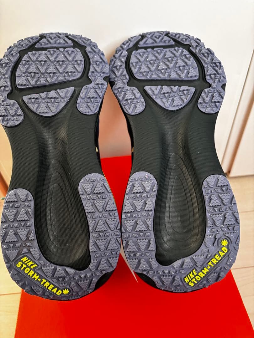 美品　Nike ナイキ　ボメロ18 GTX GORE-TEX 25.5