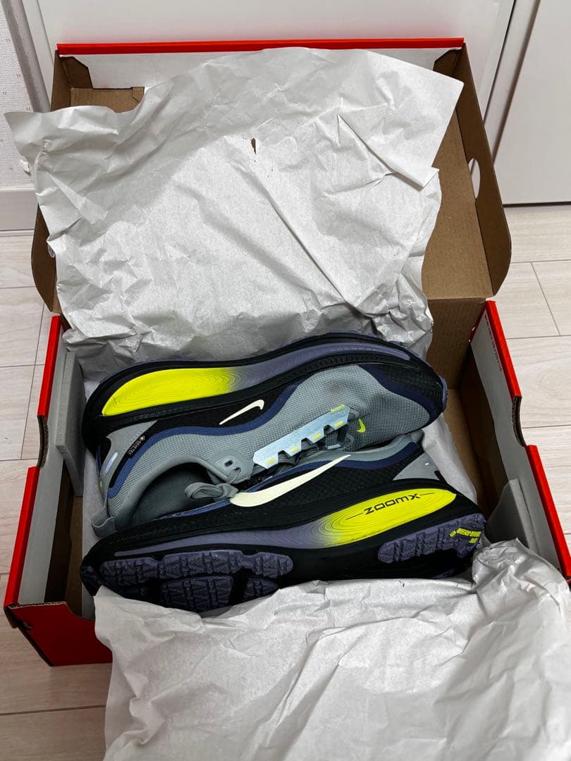 美品　Nike ナイキ　ボメロ18 GTX GORE-TEX 25.5