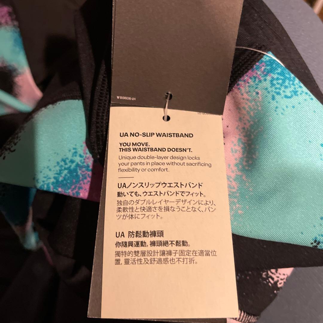 新品タグ付き　コンプレッションタイツ　under armour Lサイズ