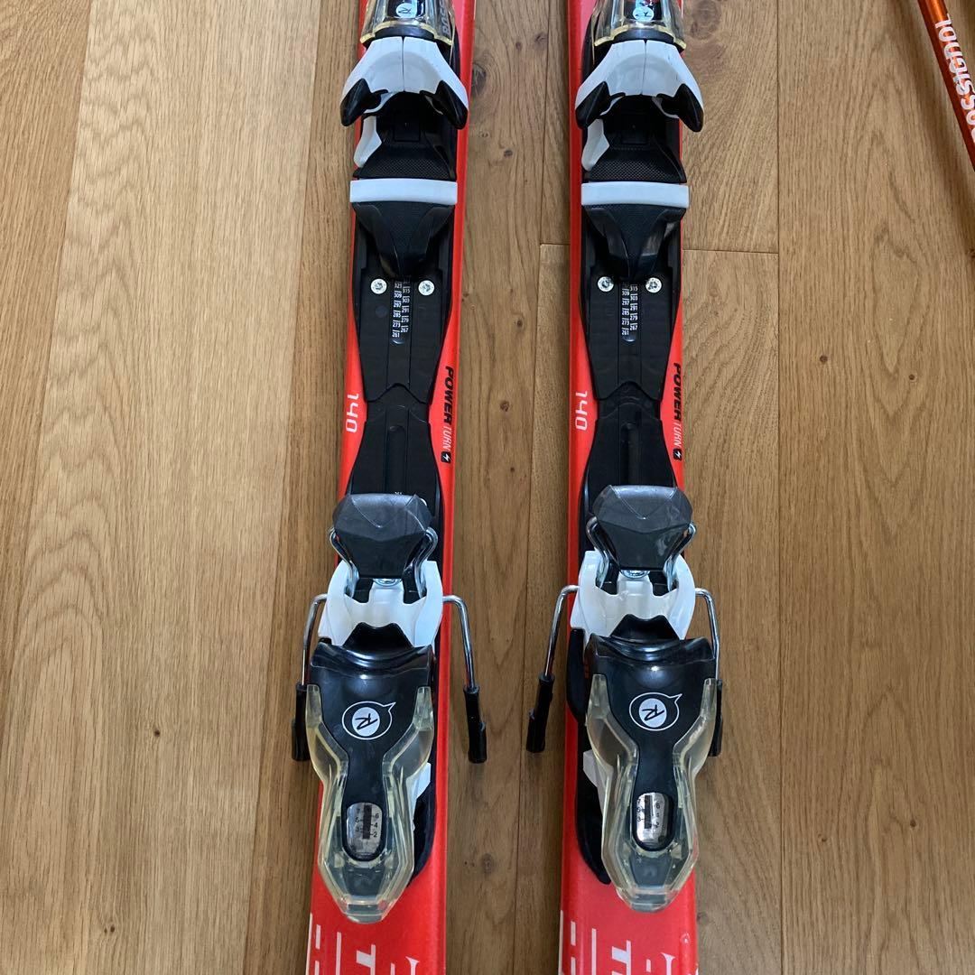 専用　ジュニアロシニョールのスキー板とストックのセット