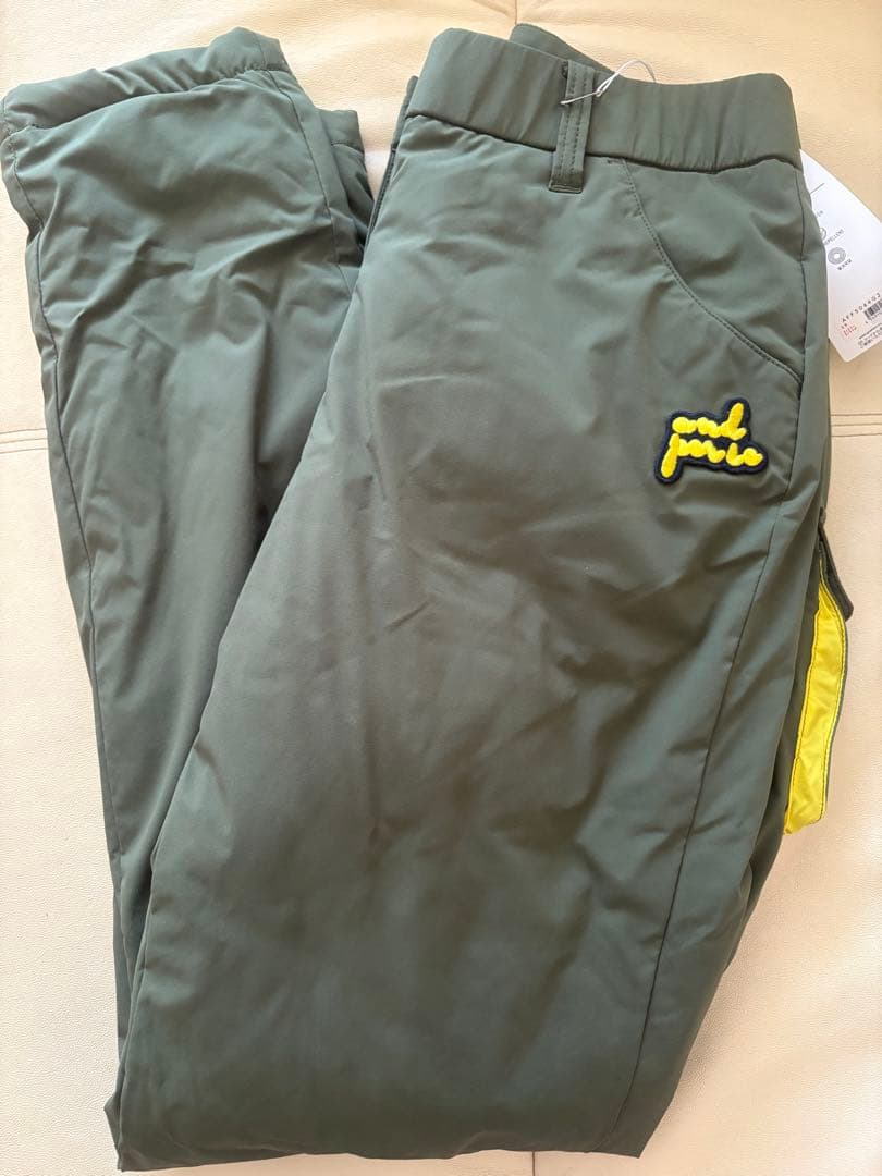 新品未使用　and per se エアロカプセル中綿パンツ　M