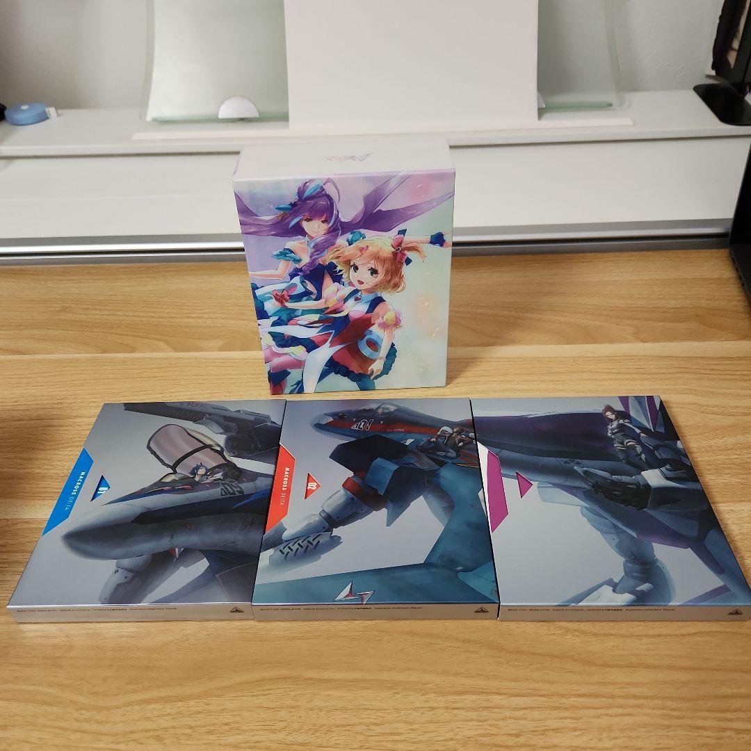 超時空要塞マクロスΔ　Blu-ray全巻セット