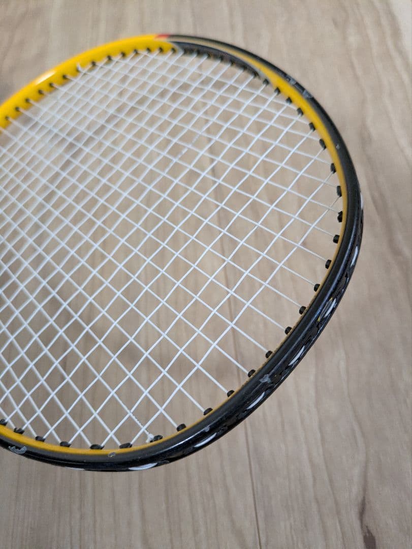 YONEX　MUSCLEPOWER90　ヒビあり
