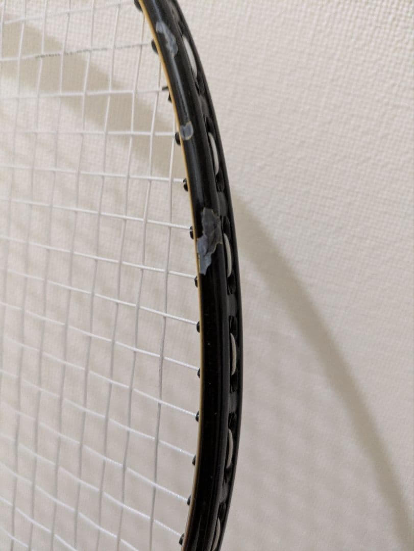 YONEX　MUSCLEPOWER90　ヒビあり
