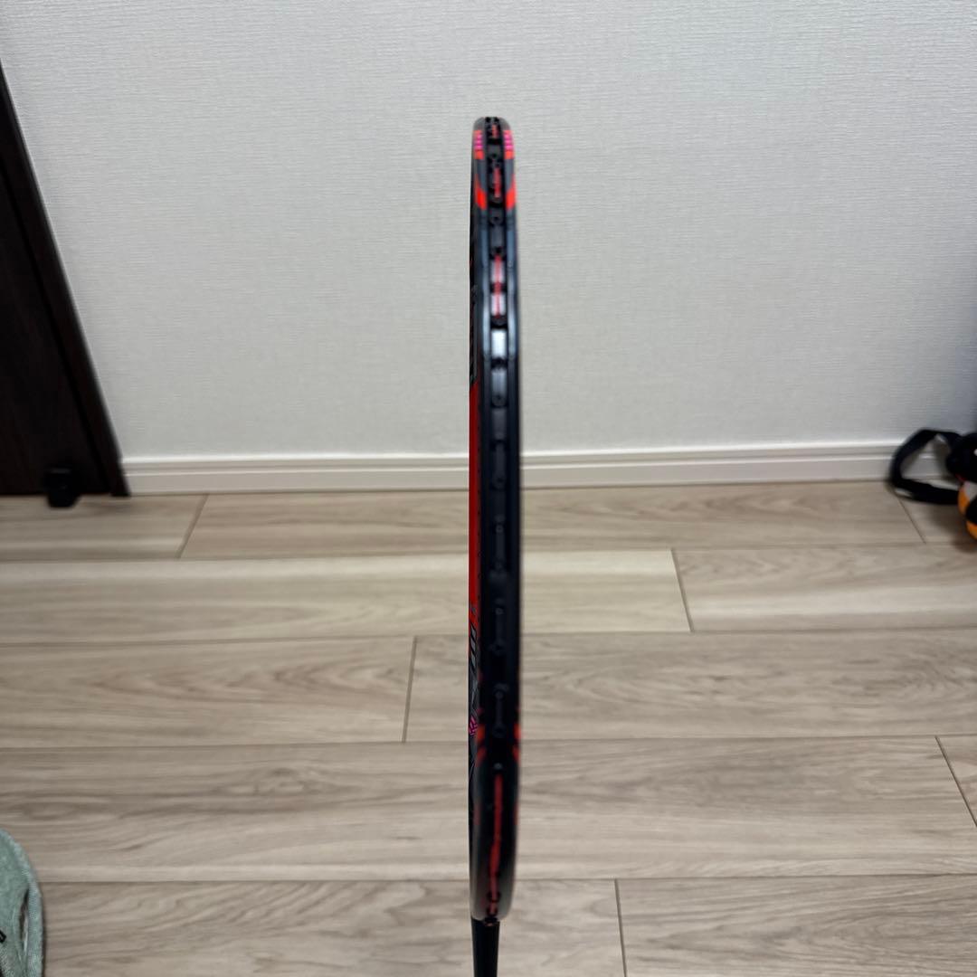 バドミントンラケットアストロクス99proとビクターリューが