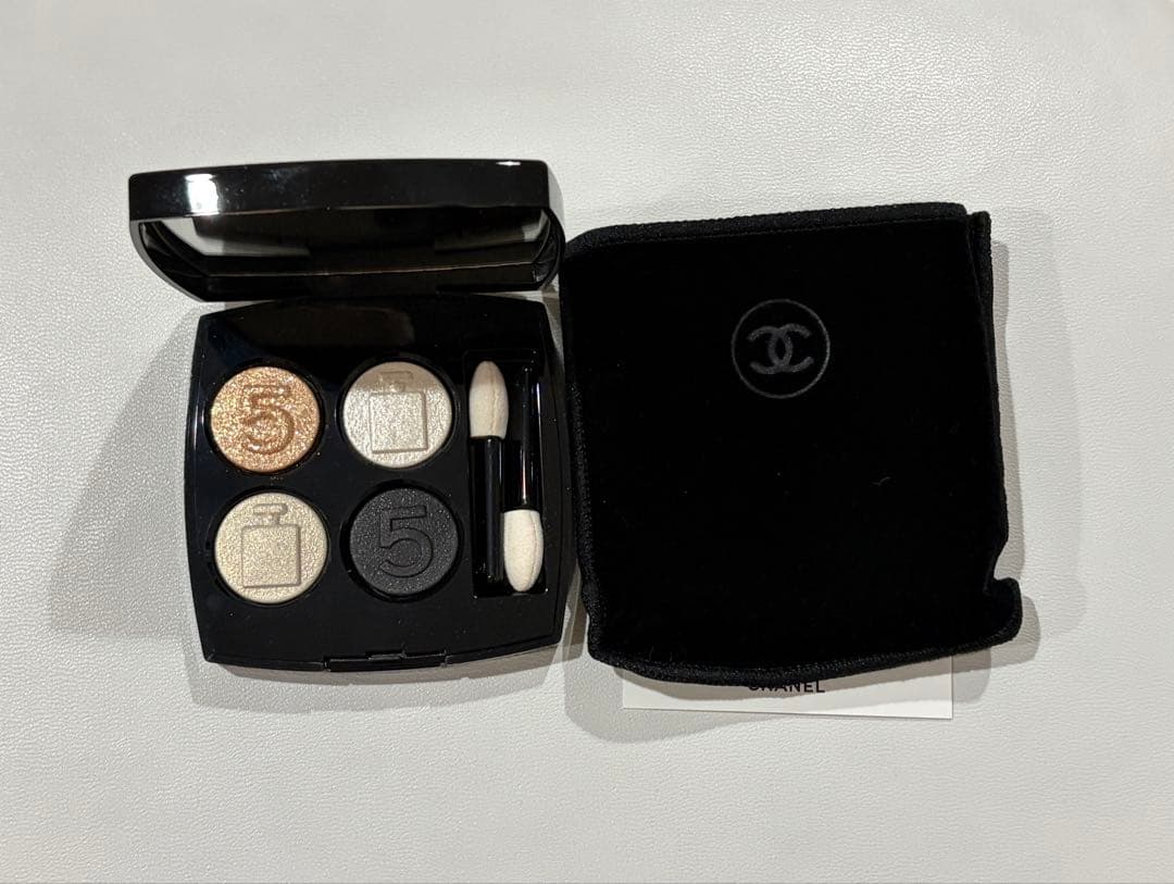 CHANEL【シャネル」レキャトルオンブルN°5