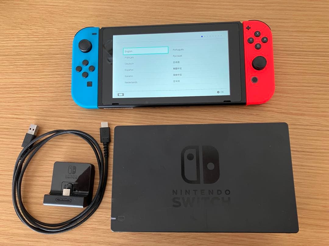 Nintendo Switch ネオンレッド/ネオンブルー