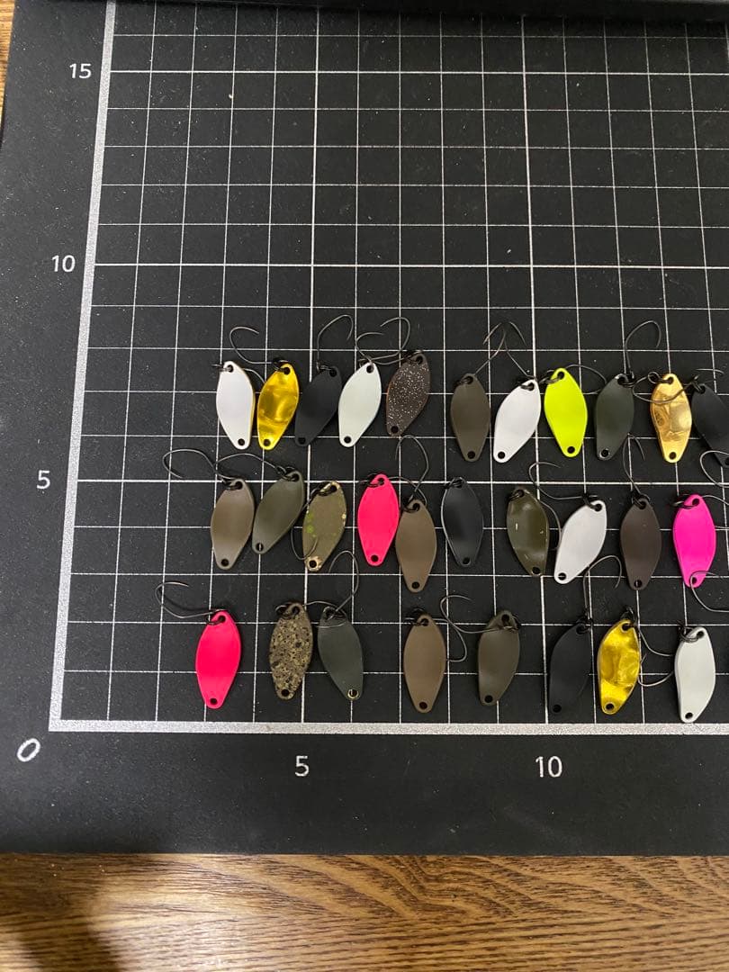 ハントグランデ1.3g 40枚　エリアトラウト
