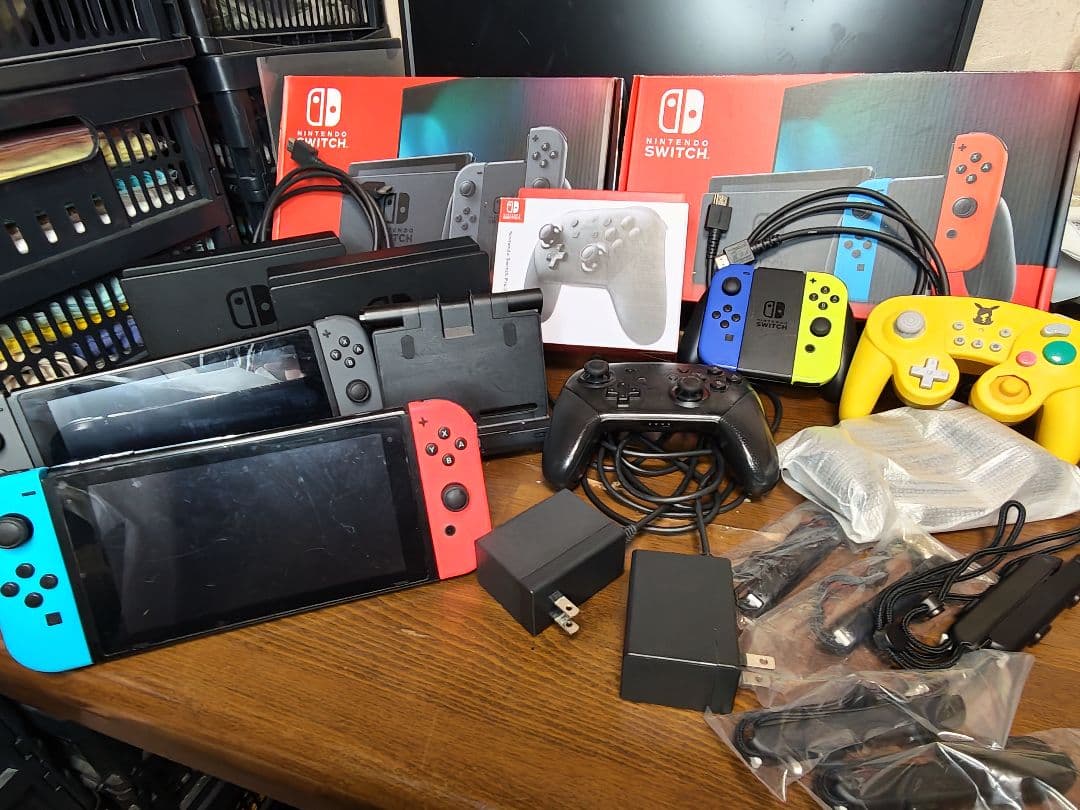 Nintendo Switch 2台セット+周辺機器　値下げ交渉ok