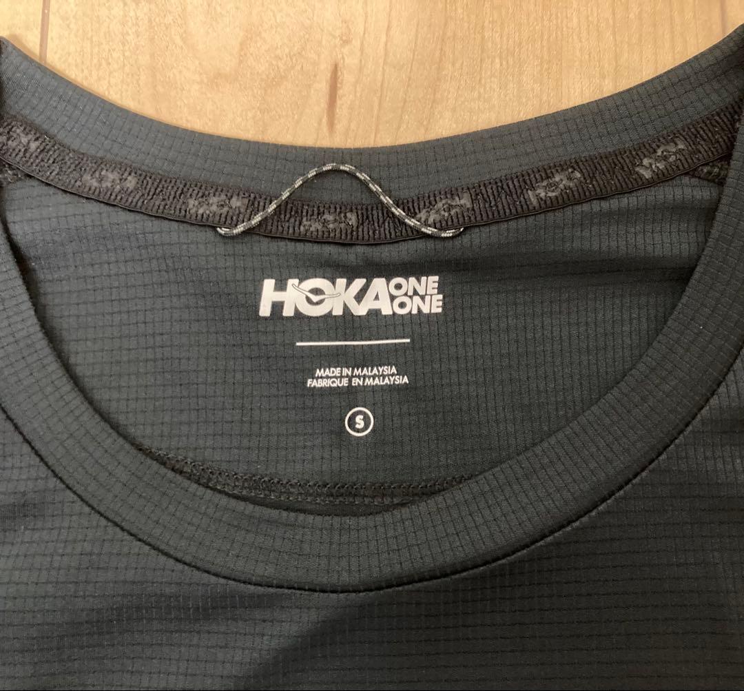 ホカオネオネ ランニング 半袖 Tシャツ Sサイズ ブラック 新品未使用