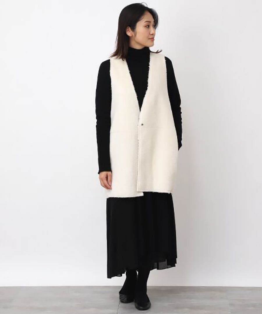 【新品未使用】VERSEAU（ヴェルソー）リバーシブルボアジレ／ブラック
