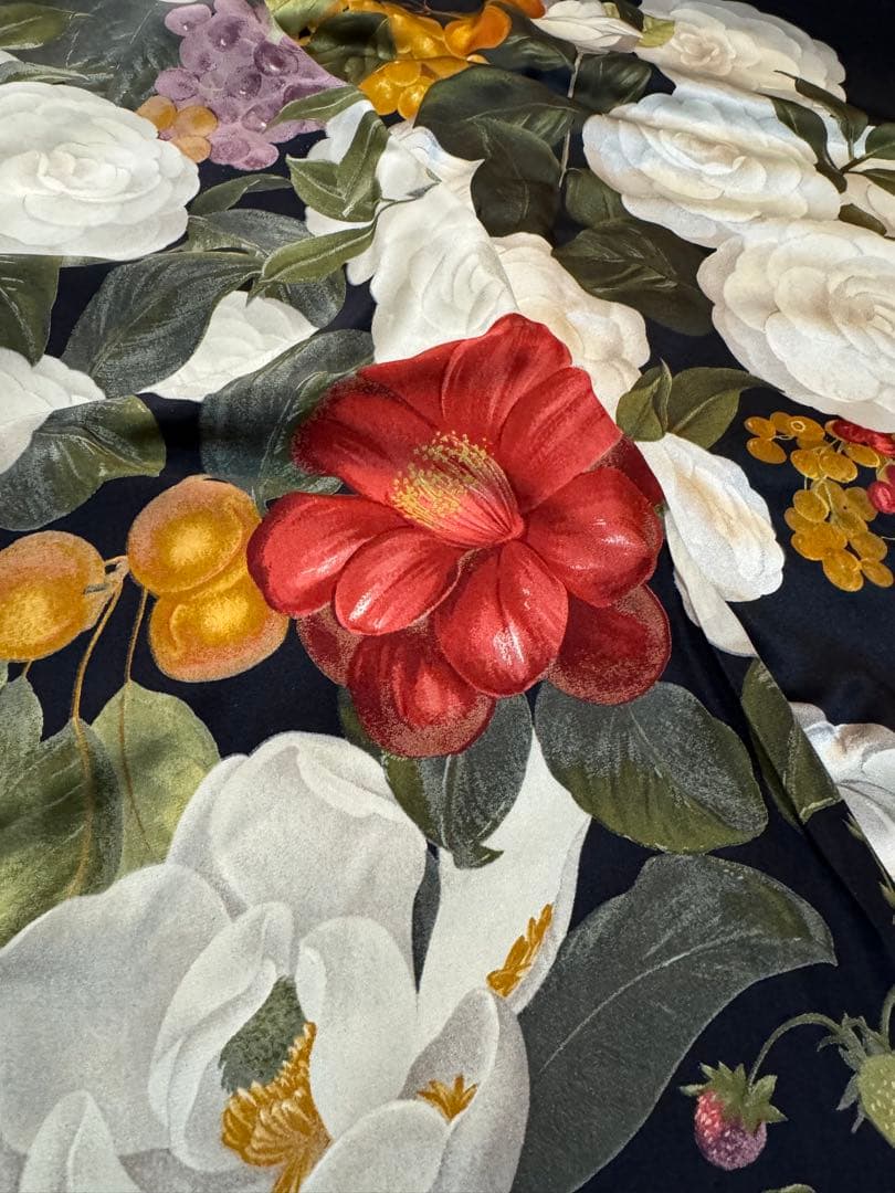 未使用保管品 CHANEL シャネル シルクスカーフ カメリア 花柄 箱付