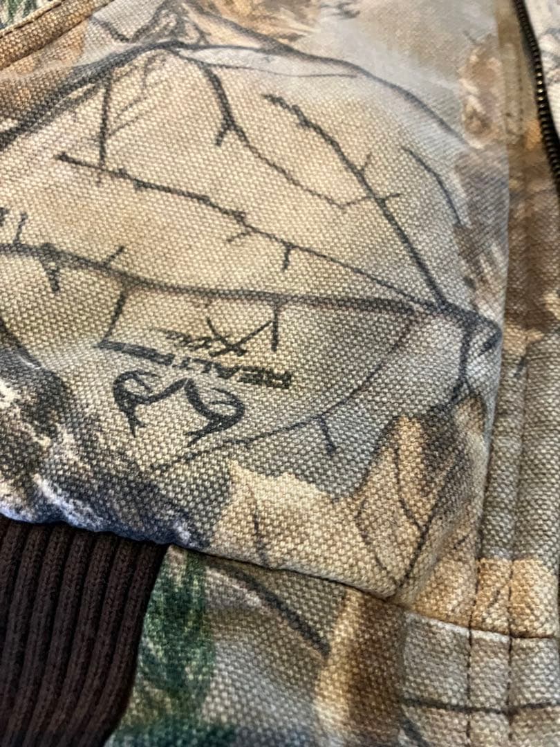 Carhartt リアルツリー　アクティブジャケット