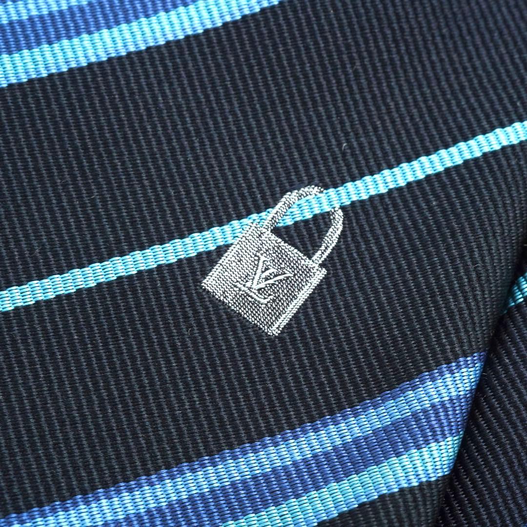 ✨新品未使用品✨　LOUIS VUITTON ネクタイ　モノグラム　ストライプ