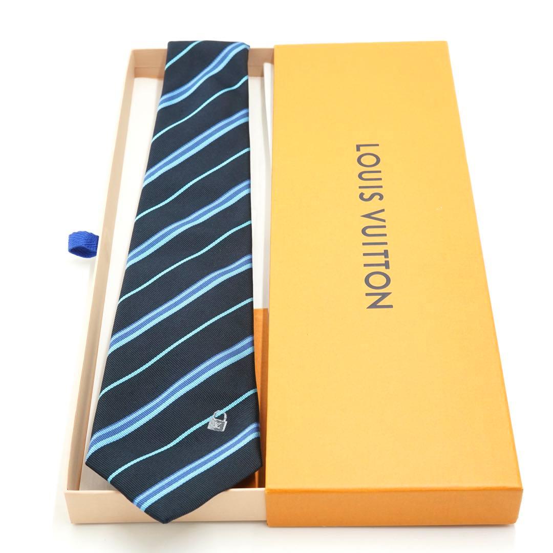 ✨新品未使用品✨　LOUIS VUITTON ネクタイ　モノグラム　ストライプ