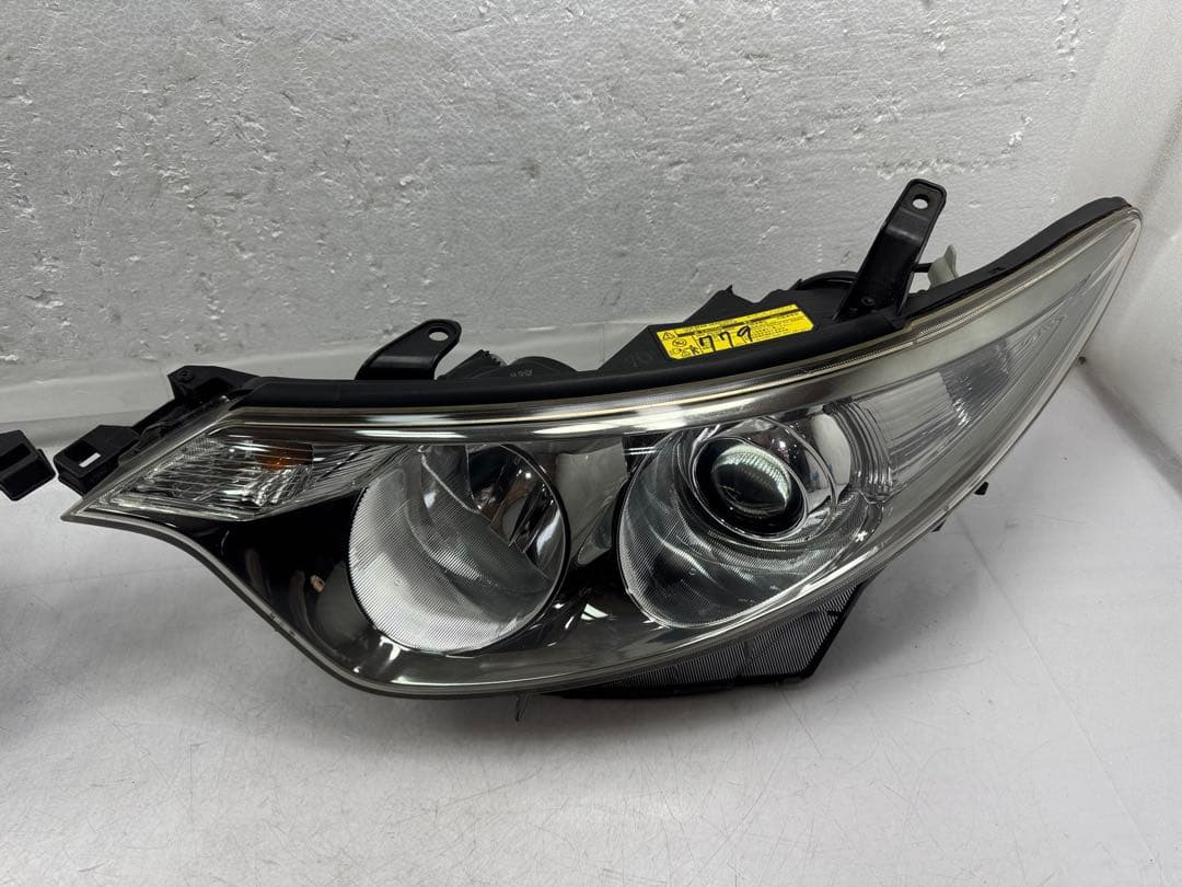 トヨタエスティマACR50W前期ヘッドライト左右　キセノンHIDレベ付　AFS無