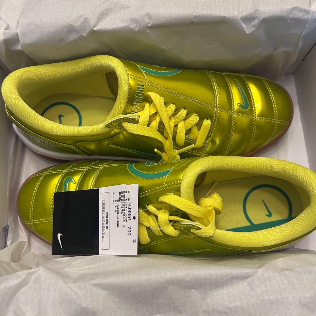 新品未使用 NIKE トータル 90 Dynamic Yellow total