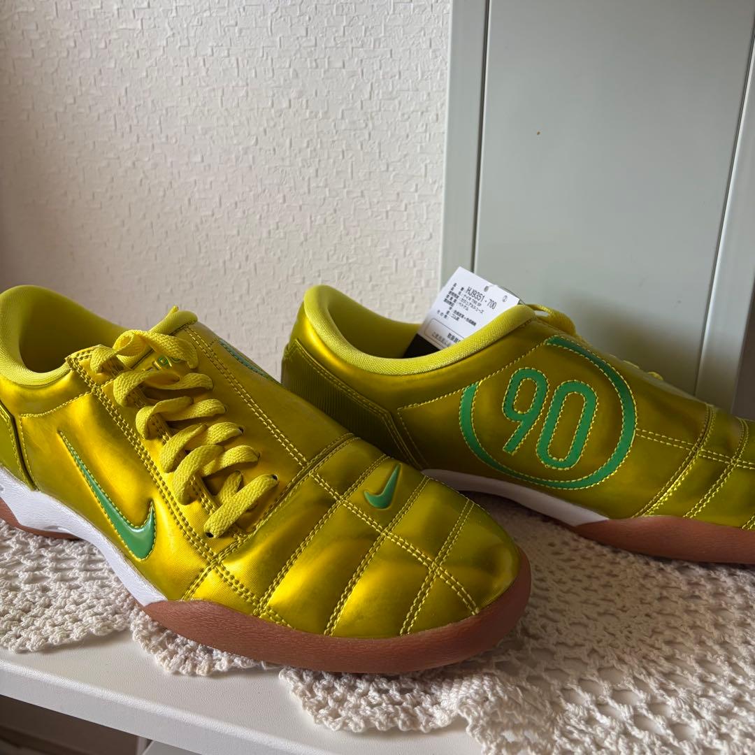 新品未使用 NIKE トータル 90 Dynamic Yellow total