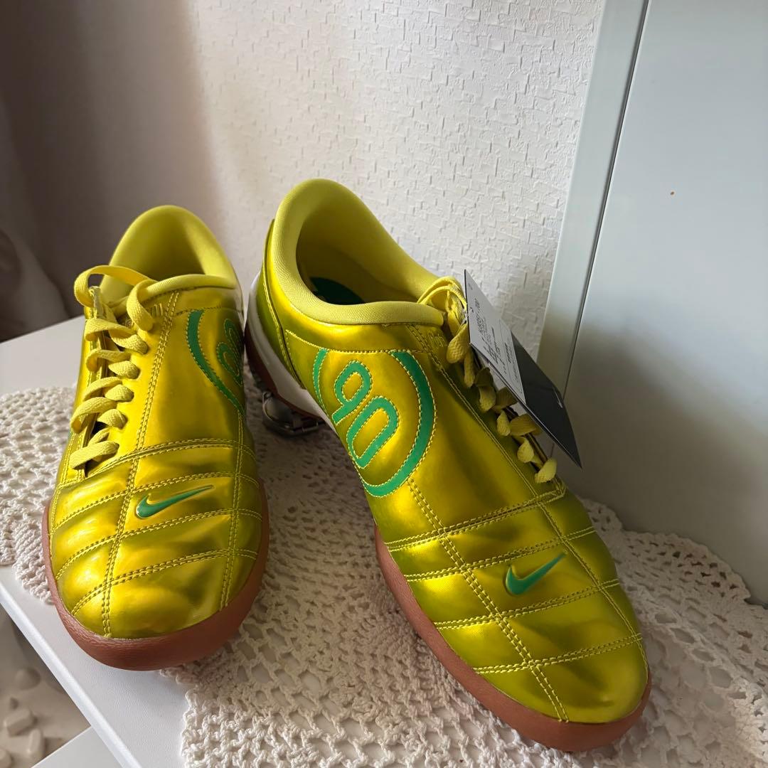 新品未使用 NIKE トータル 90 Dynamic Yellow total