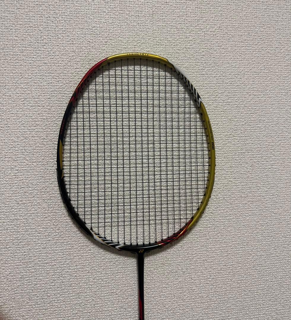 ヨネックス　バドミントンラケット ボルトリックリンダンフォース