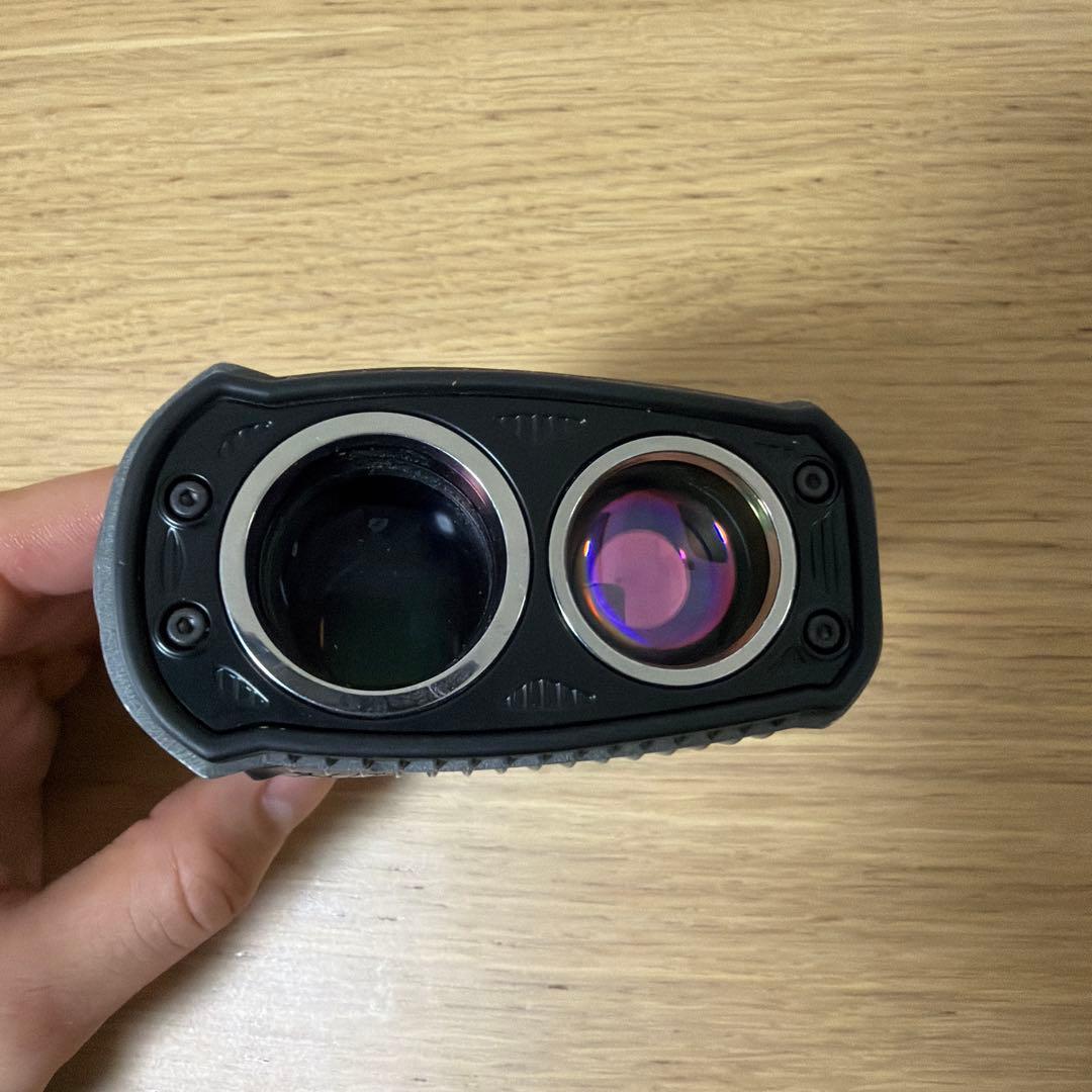 Bushnell Pro XE ゴルフ用距離計 ケース付き