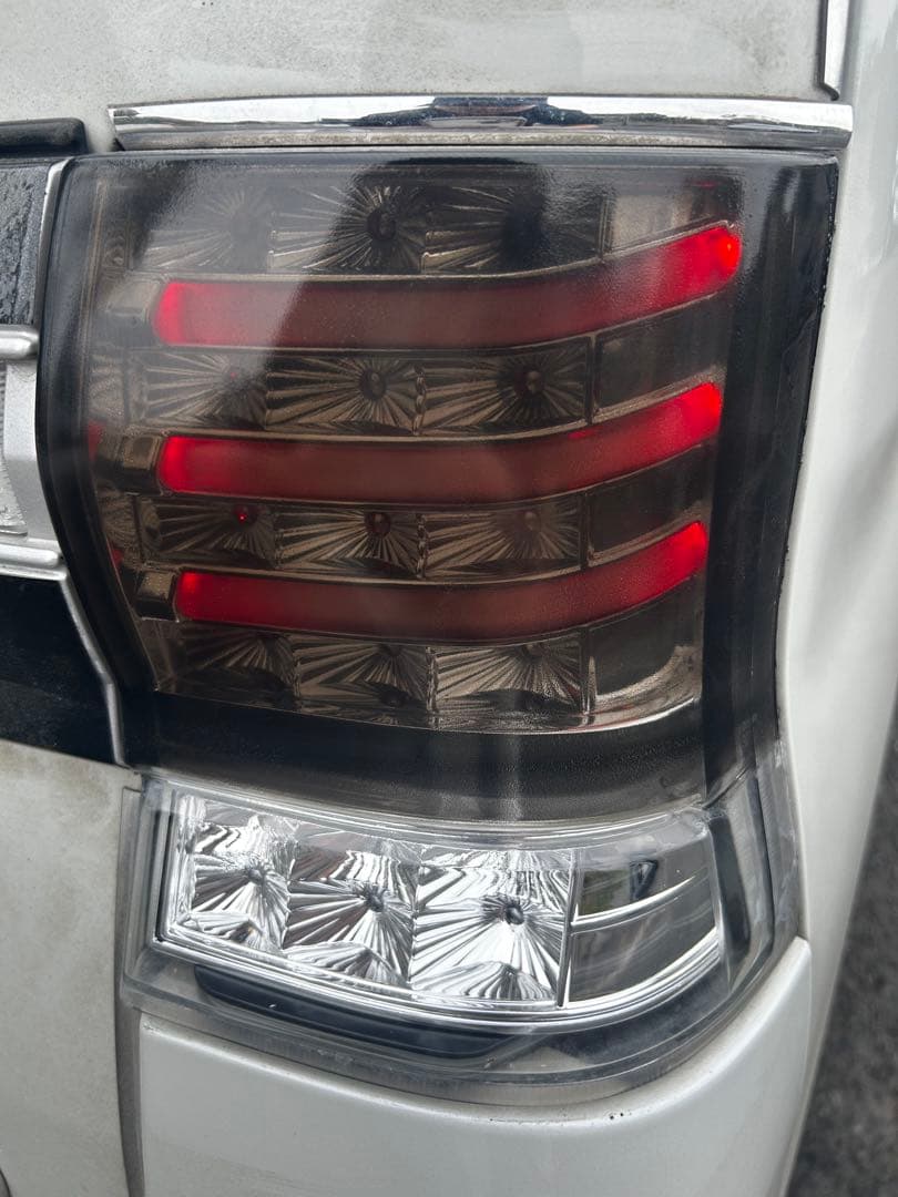 タントl375s テールランプ(クリスタルアイ)シーケーシャルウインカー