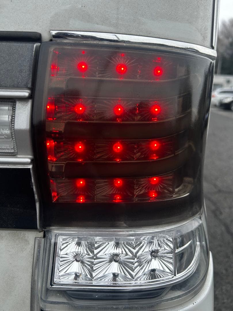 タントl375s テールランプ(クリスタルアイ)シーケーシャルウインカー