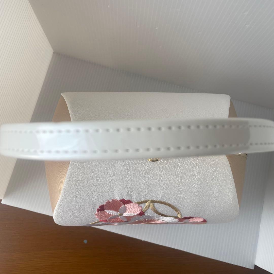 成人式　七宝桜刺繍バック　白　美品