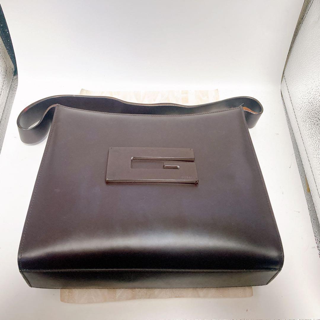 GUCCHI グッチ　ショルダーバッグ　ブラウン　正規品　送料無料
