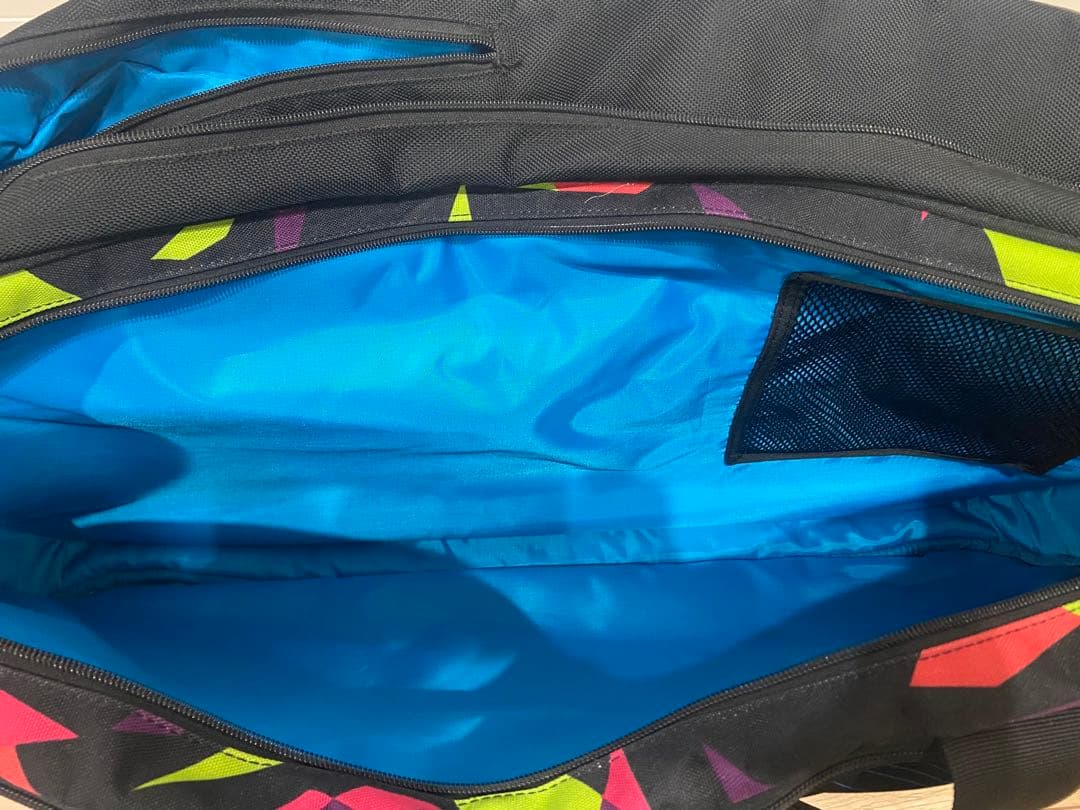 YONEX トーナメントバッグ 幾何学模様