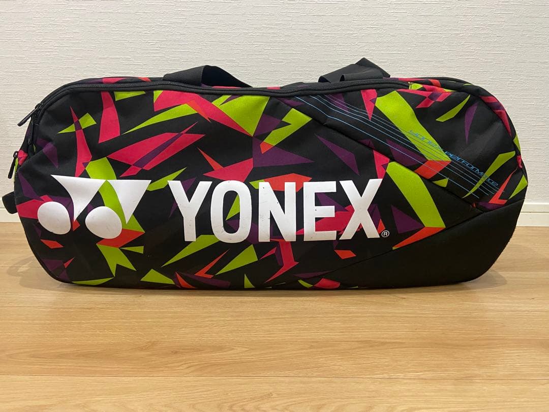 YONEX トーナメントバッグ 幾何学模様