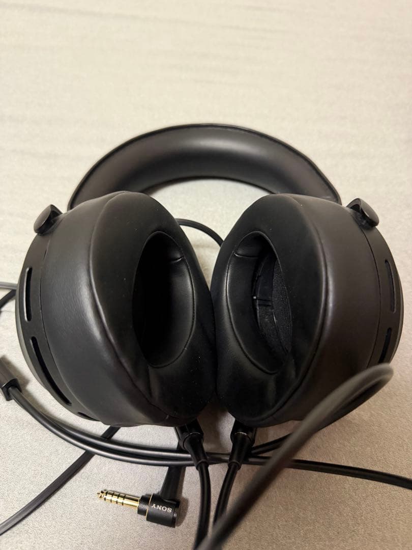 ヘッドホン SONY MDR-Z7M2