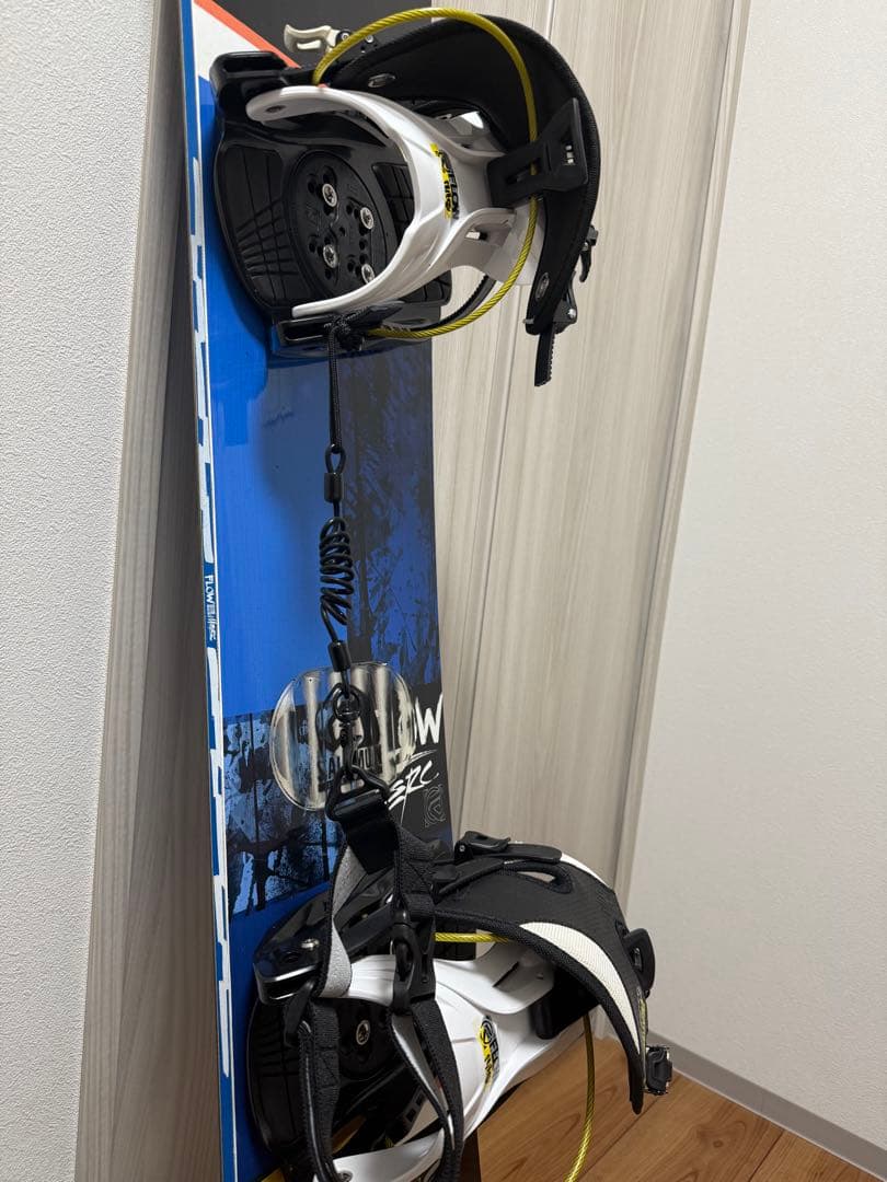 美品 FLOW MERC ロッカーボード スノボ グラトリ ビンディング ジブ