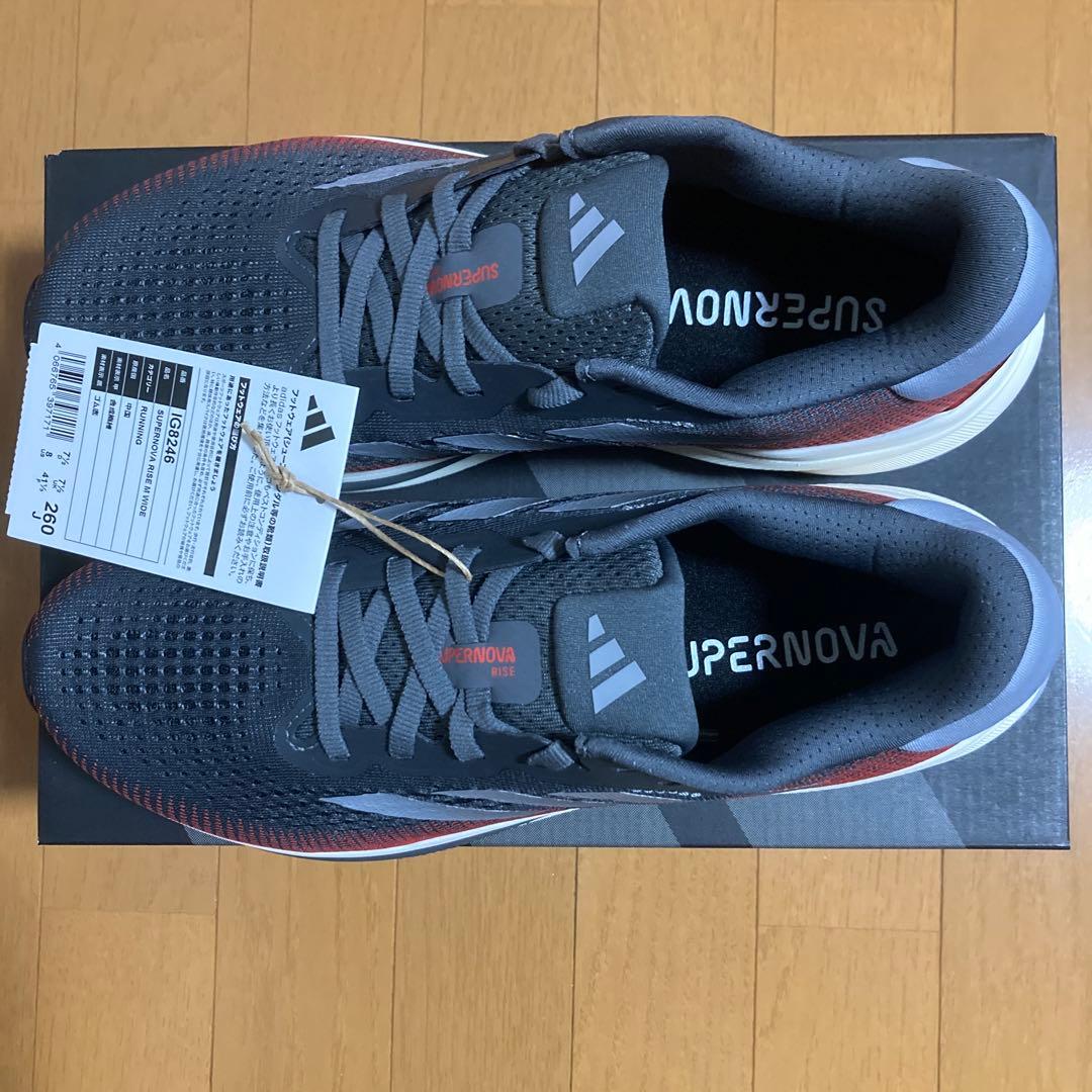 新品　アディダス ランニングシューズ　スーパーノヴァ ライズM ワイド26cm