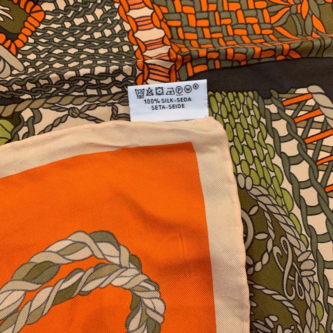 HERMÈS シルクスカーフ 馬と騎士 デザイン