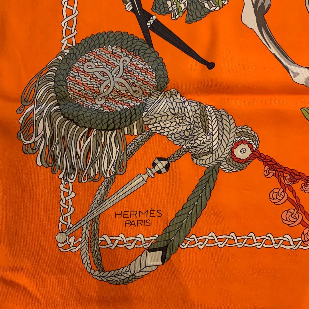 HERMÈS シルクスカーフ 馬と騎士 デザイン
