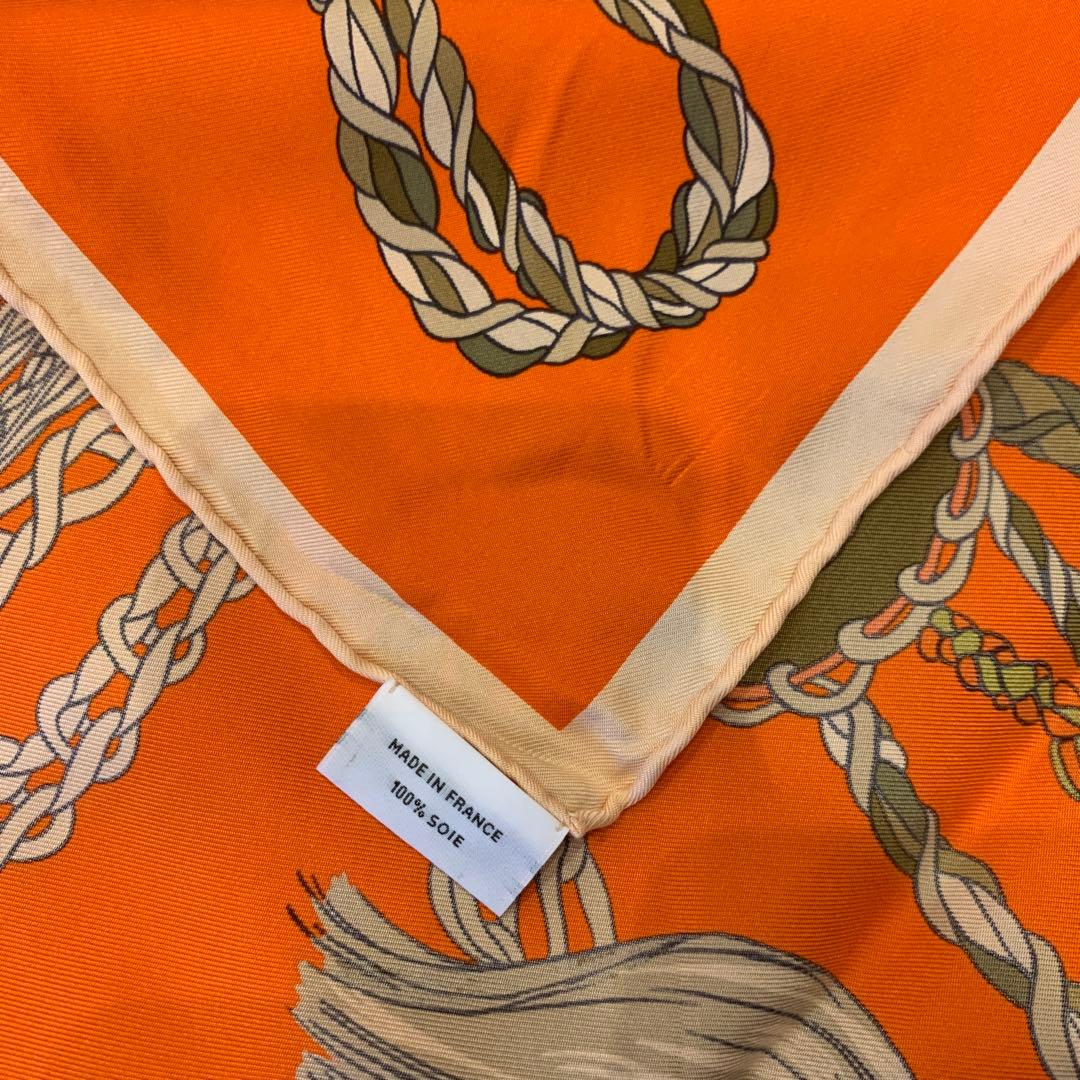 HERMÈS シルクスカーフ 馬と騎士 デザイン