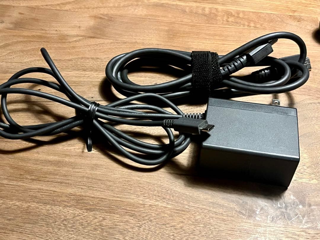 m*m様 Nintendo Switch 赤/青 本体 + 付属品