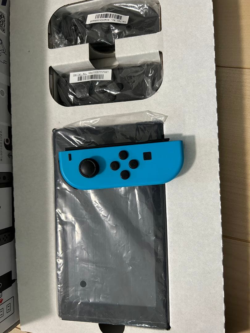 Nintendo Switch本体+MicroSD128GB(5000円相当)