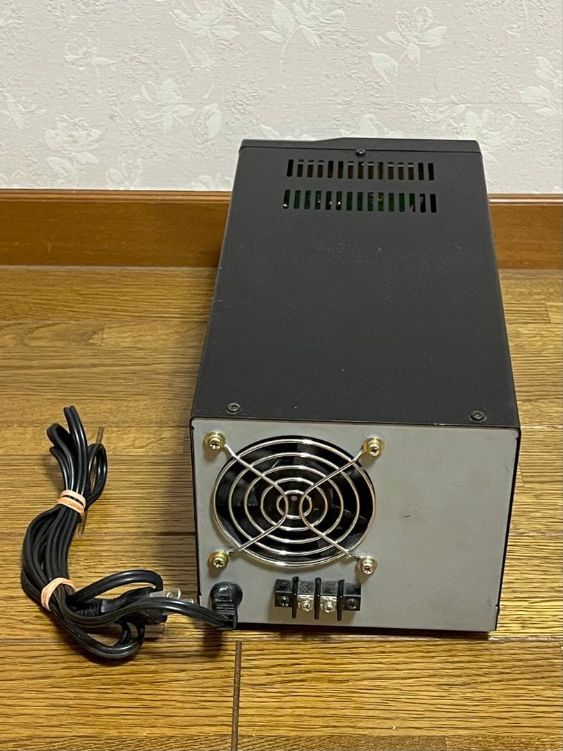 アルインコ大型トランス式安定化電源　DM-120MV