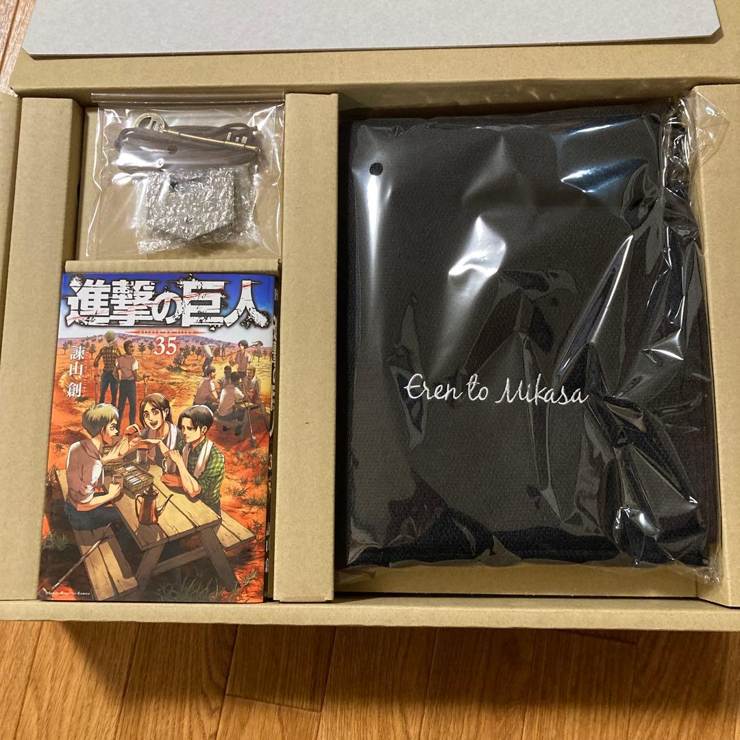 進撃の巨人 画集 FLY(コミック35巻 、欠品なし)