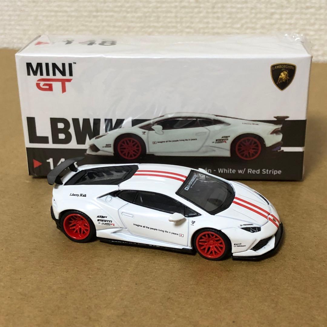 ミニGT　LBWK　ランボルギーニ ウラカン　ホワイト / レッド ストライプ