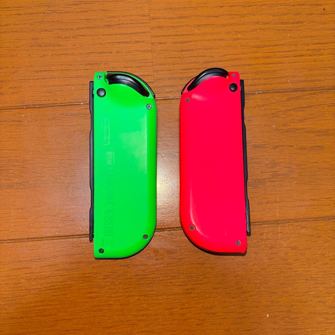 Nintendo Switch グリーン/レッド本体