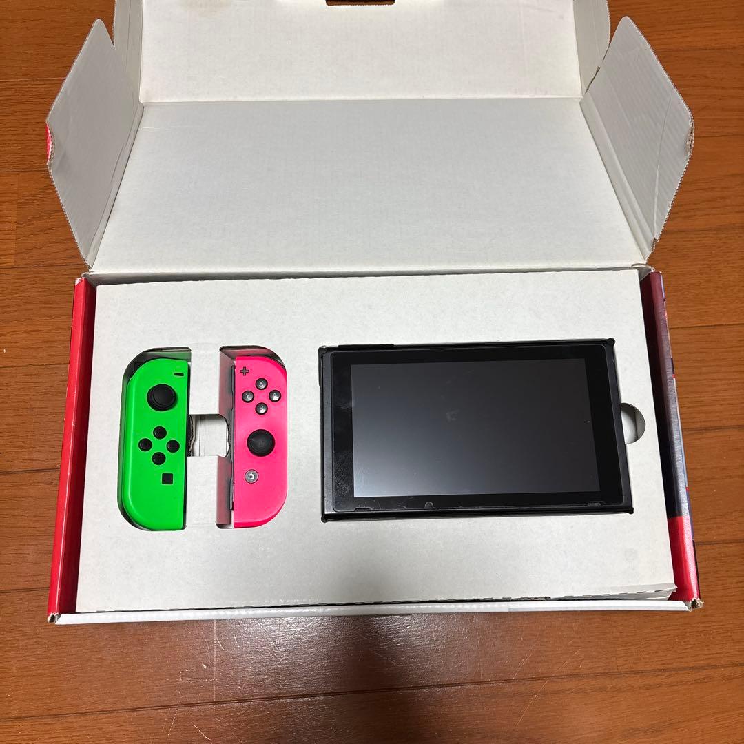 Nintendo Switch グリーン/レッド本体